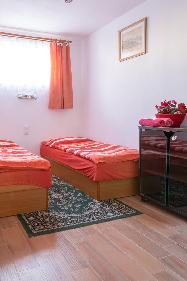 Alton Garni Hotel Ceske Budejovice Exterior photo